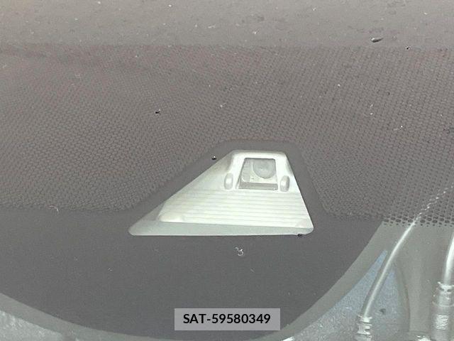 Honda VEZEL 2018-03 8146946-4