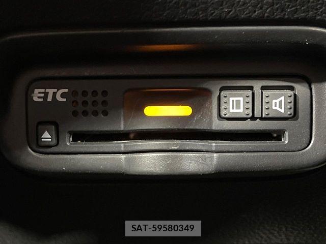 Honda VEZEL 2018-03 8146946-6