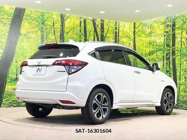 Honda VEZEL 2017-10 8146942-16