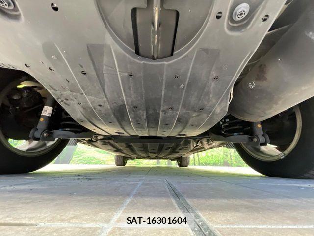 Honda VEZEL 2017-10 8146942-18