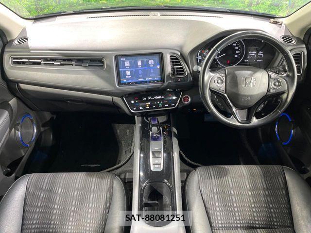 Honda VEZEL 2017-06 8146939-1