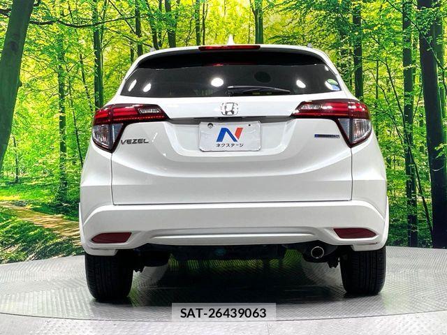 Honda VEZEL 2017-05 8146945-16