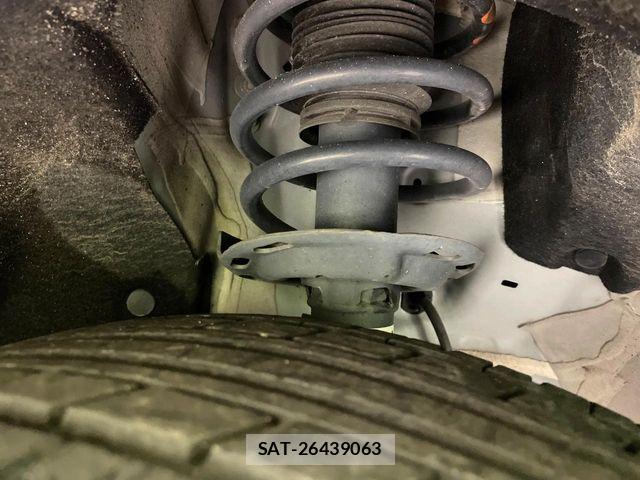 Honda VEZEL 2017-05 8146945-19