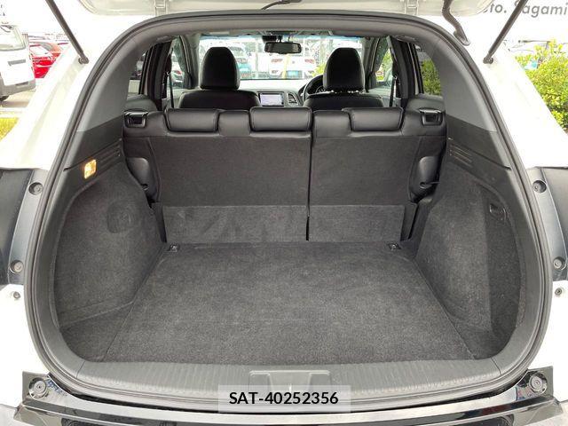 Honda VEZEL 2017-05 8159466-11