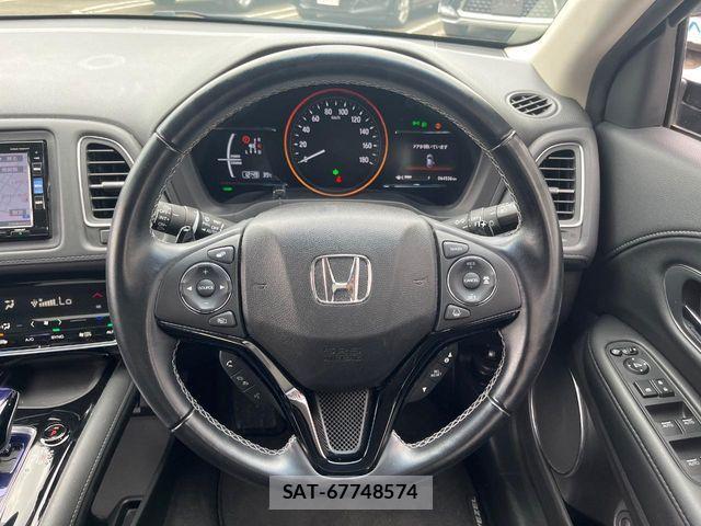 Honda VEZEL 2016-06 8210858-10