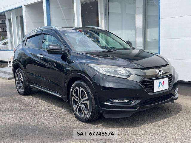 Honda VEZEL 2016-06 8210858-15