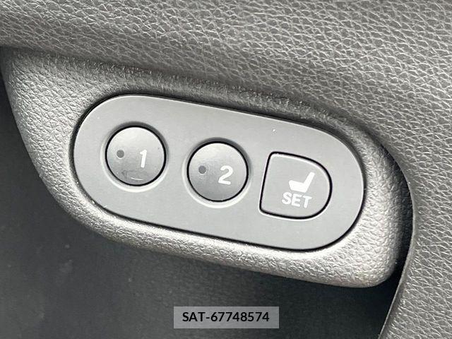 Honda VEZEL 2016-06 8210858-5