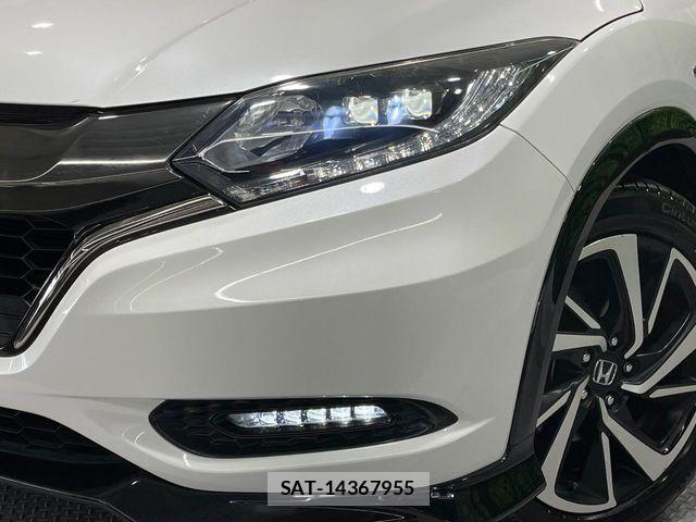 Honda VEZEL 2016-04 8210856-12