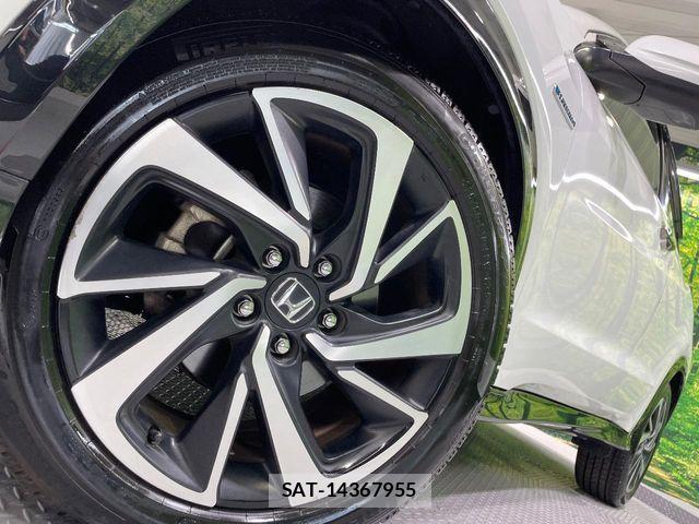 Honda VEZEL 2016-04 8210856-13
