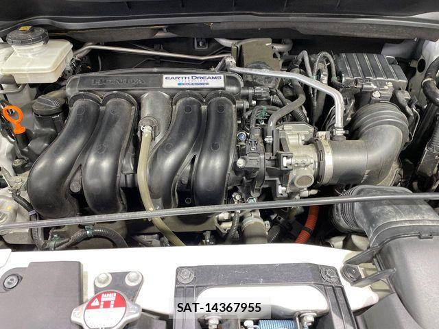 Honda VEZEL 2016-04 8210856-17