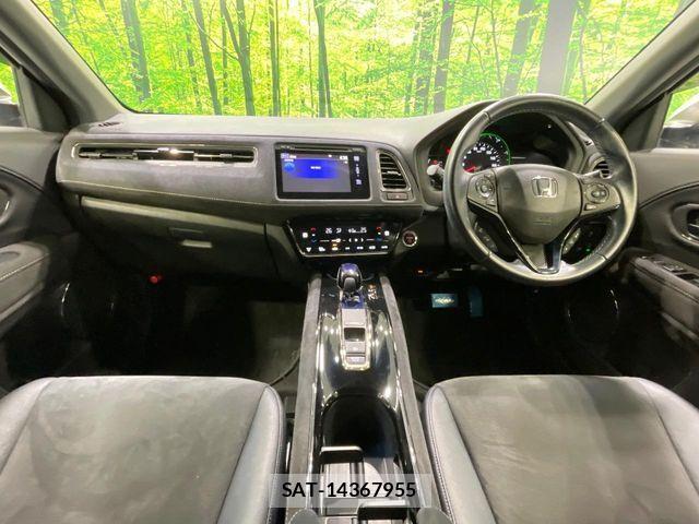 Honda VEZEL 2016-04 8210856-3