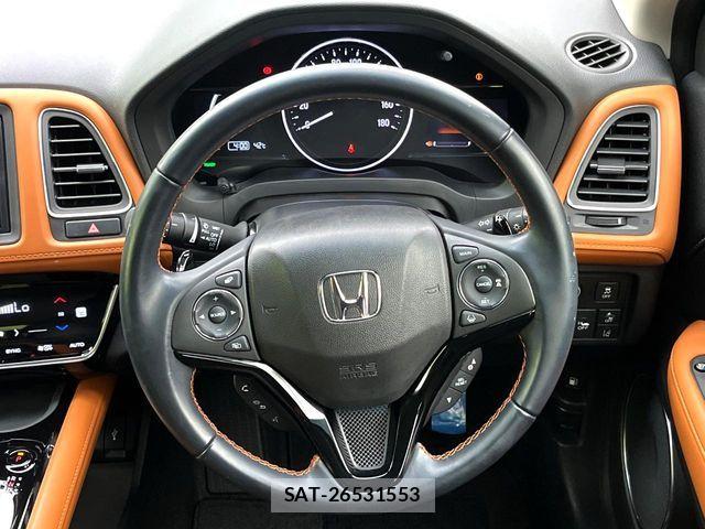 Honda VEZEL 2017-11 8210857-10