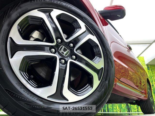 Honda VEZEL 2017-11 8210857-12