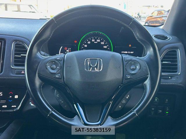 Honda VEZEL 2017-02 8210861-10