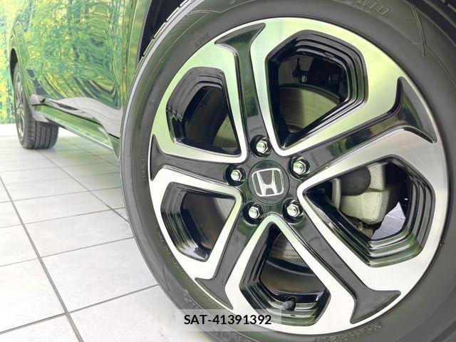 Honda VEZEL 2019-09 8210854-12