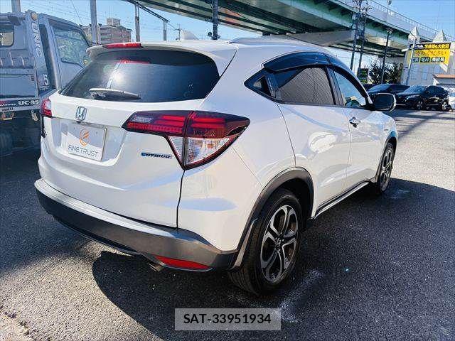 Honda VEZEL 2017-11 8210860-15