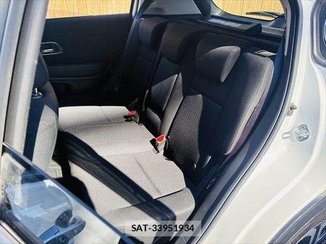 Honda VEZEL 2017-11 8210860-29