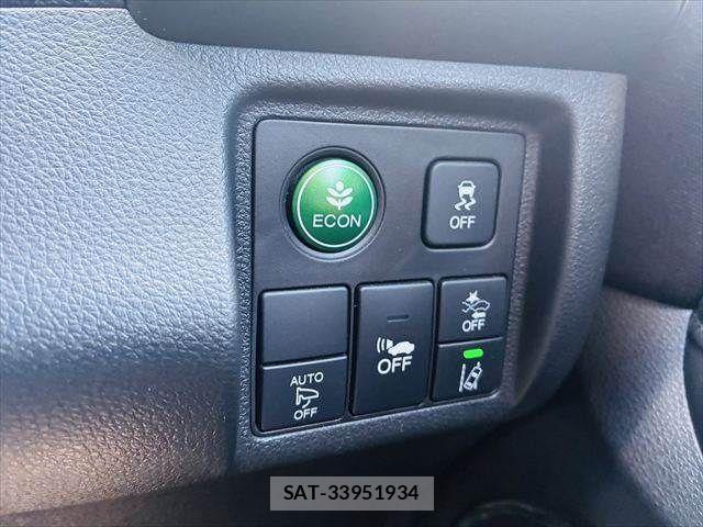 Honda VEZEL 2017-11 8210860-6