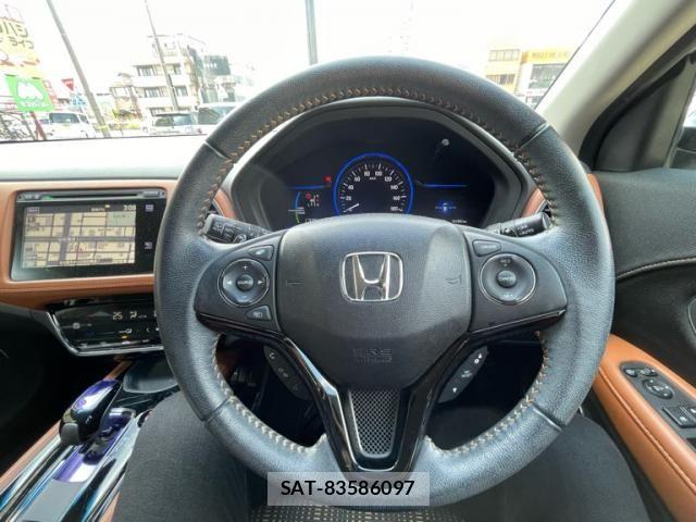 Honda VEZEL 2015-03 8232276-9