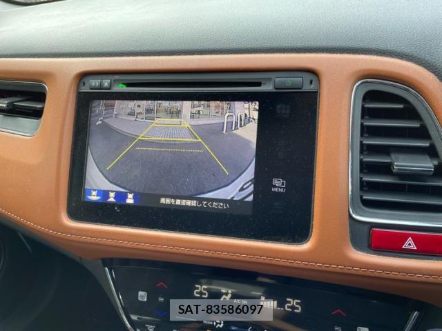 Honda VEZEL 2015-03 8232276-12