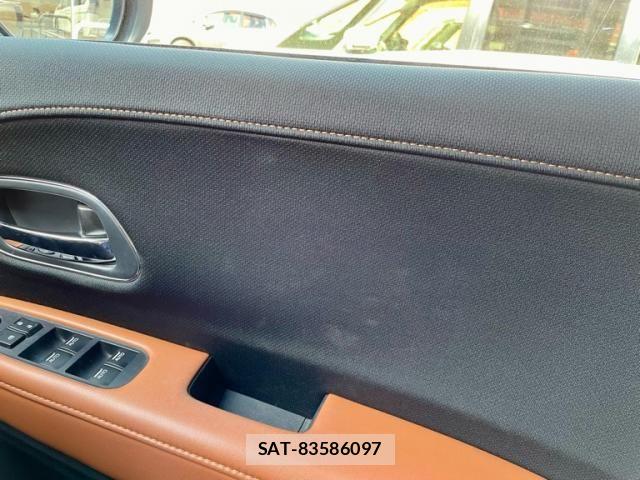 Honda VEZEL 2015-03 8232276-14