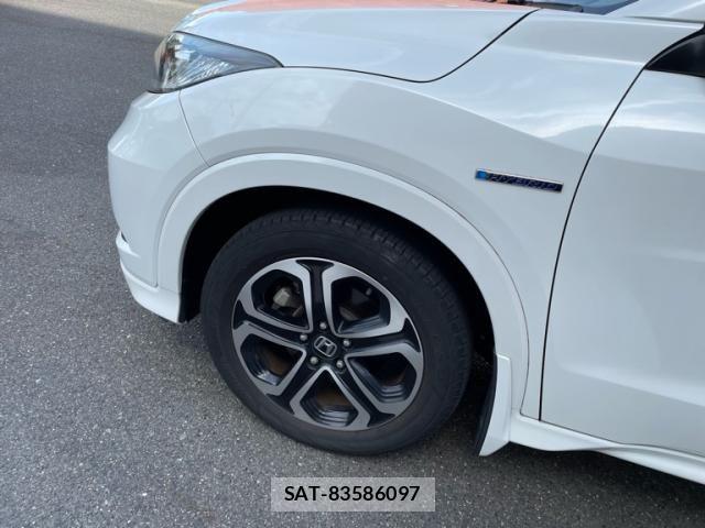 Honda VEZEL 2015-03 8232276-16