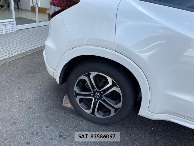 Honda VEZEL 2015-03 8232276-18