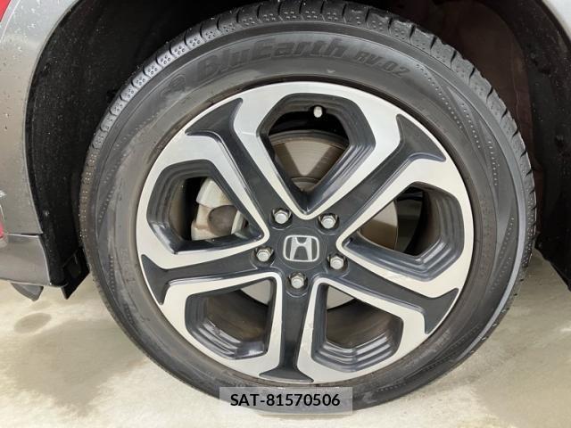 Honda VEZEL 2018-01 8232273-9