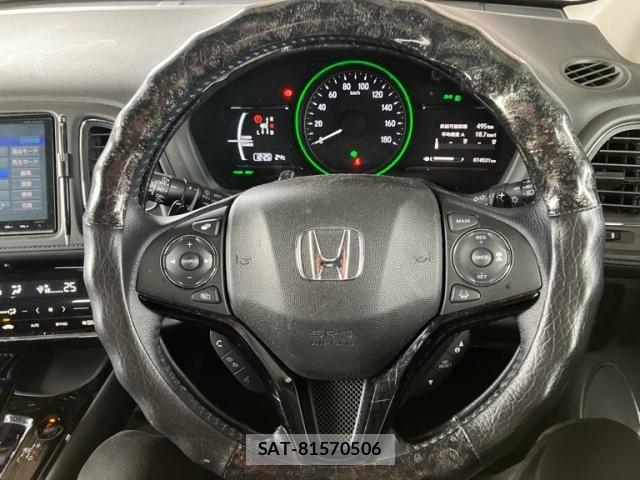 Honda VEZEL 2018-01 8232273-16
