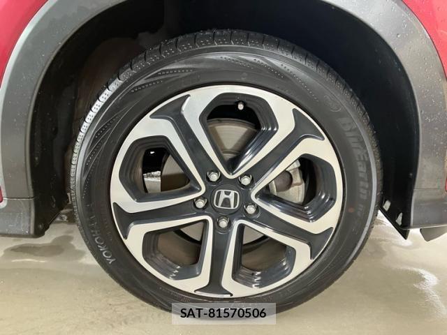 Honda VEZEL 2018-01 8232273-6