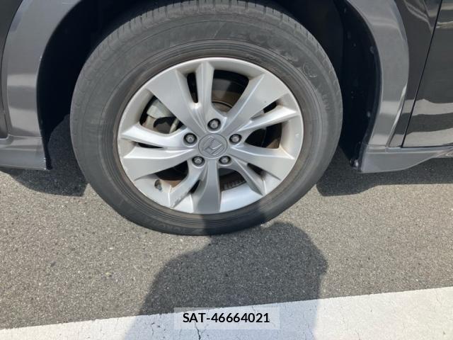 Honda VEZEL 2017-11 8232275-6