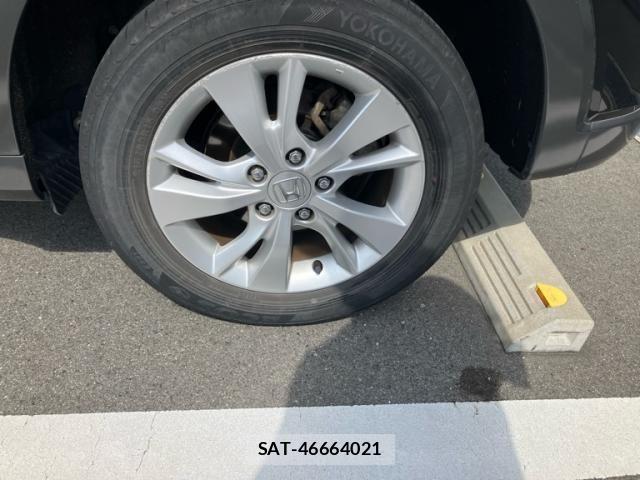 Honda VEZEL 2017-11 8232275-7