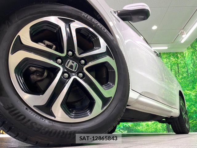 Honda VEZEL 2016-04 8232271-14
