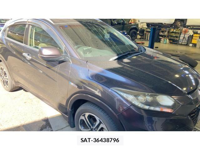 Honda VEZEL 2014-01 8232274-2