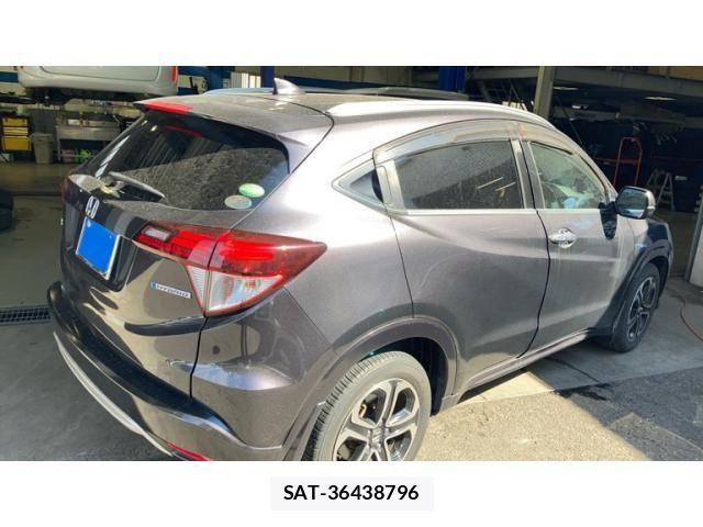 Honda VEZEL 2014-01 8232274-4