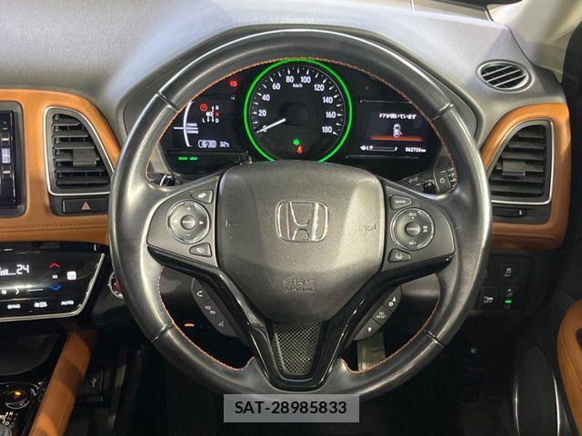 Honda VEZEL 2017-03 8247060-11
