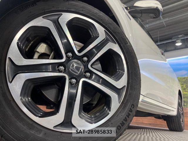 Honda VEZEL 2017-03 8247060-13