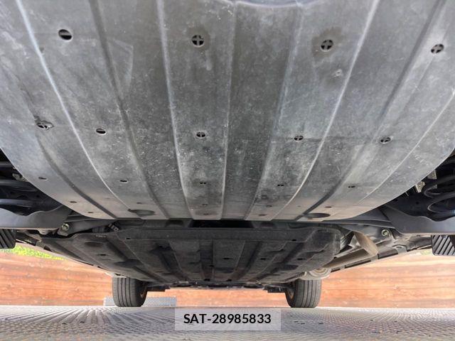 Honda VEZEL 2017-03 8247060-19