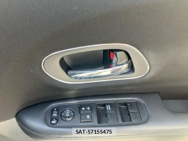 Honda VEZEL 2014-04 8247068-11