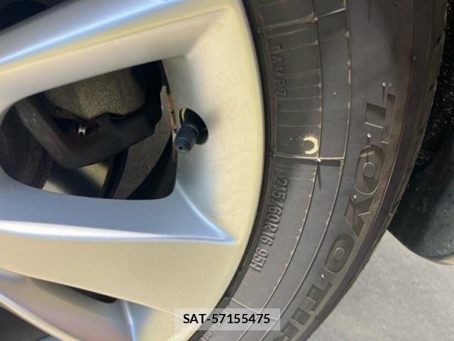 Honda VEZEL 2014-04 8247068-29