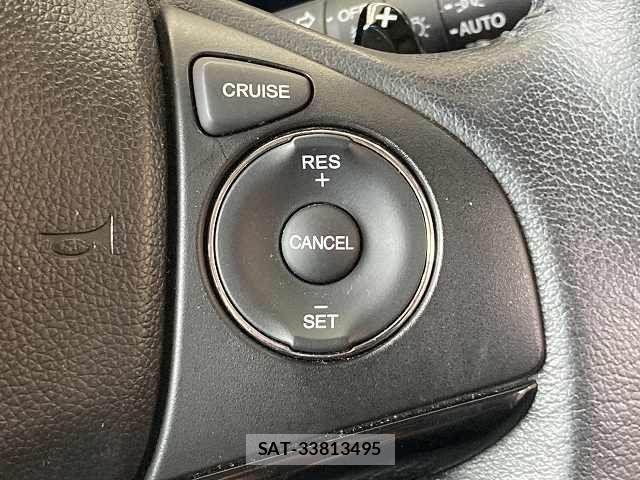 Honda VEZEL 2014-06 8247059-5