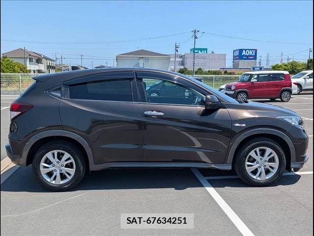 Honda VEZEL 2015-07 8247063-17