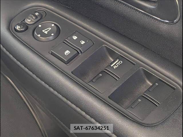 Honda VEZEL 2015-07 8247063-8
