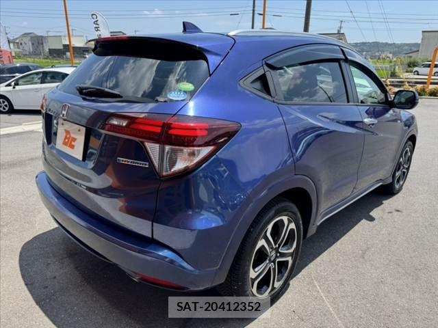 Honda VEZEL 2017-11 8247061-14