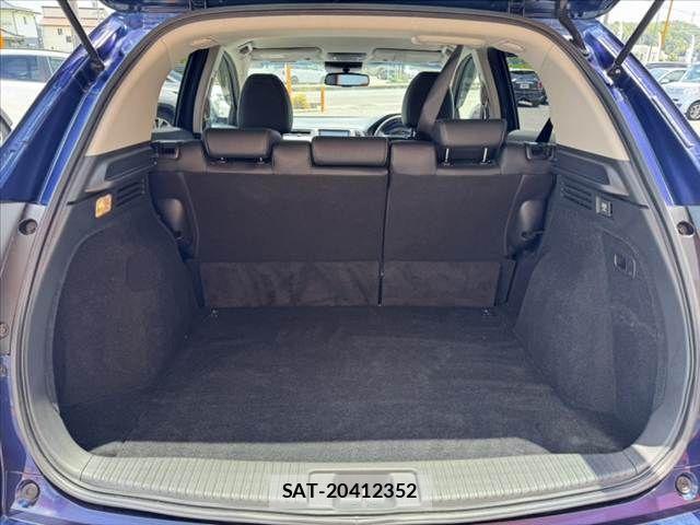Honda VEZEL 2017-11 8247061-19