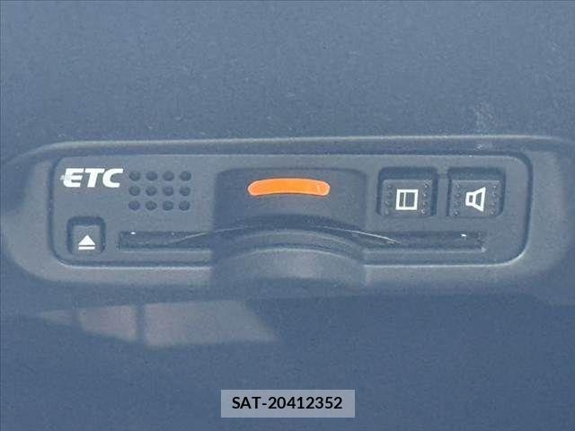Honda VEZEL 2017-11 8247061-25