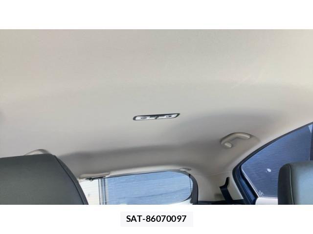 Honda VEZEL 2016-04 8247064-24