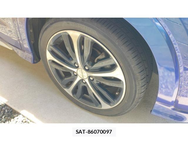 Honda VEZEL 2016-04 8247064-6