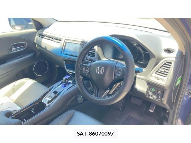 Honda VEZEL 2016-04 8247064-8