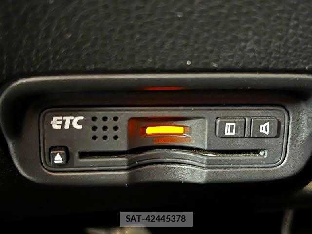 Honda VEZEL 2014-07 8247066-21